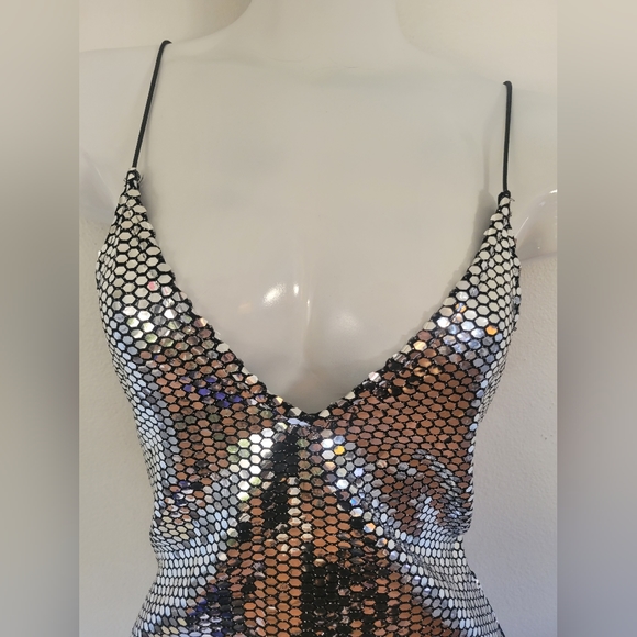 TopShop beautiful sequin dress - Picture 2 of 3